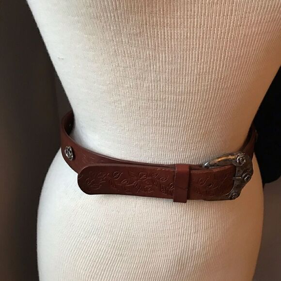Leather Tack Belt with Silver Flowers and Embossed Leather - Picture 9 of 12